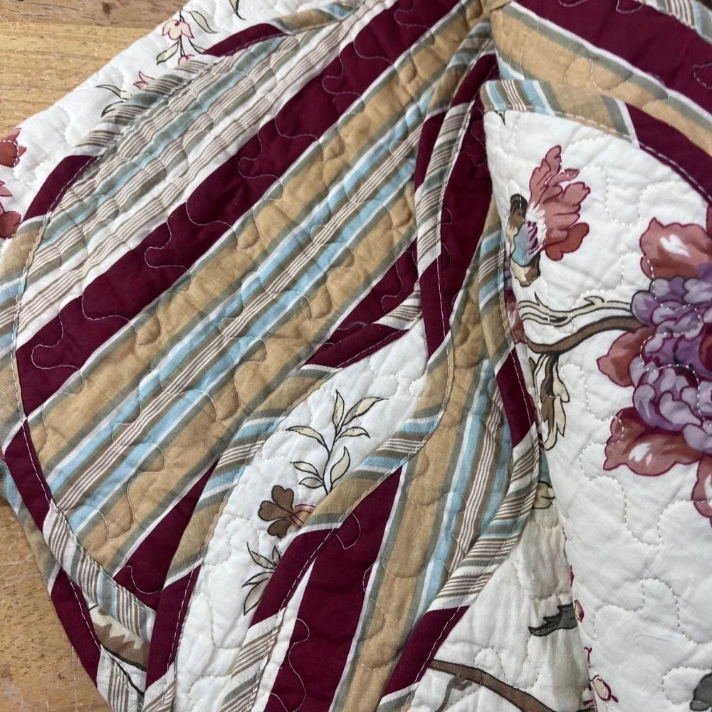 Waverly Charleston Chirp Quilt Set Full/Queen Cream Burgundy Floral Bird Rev